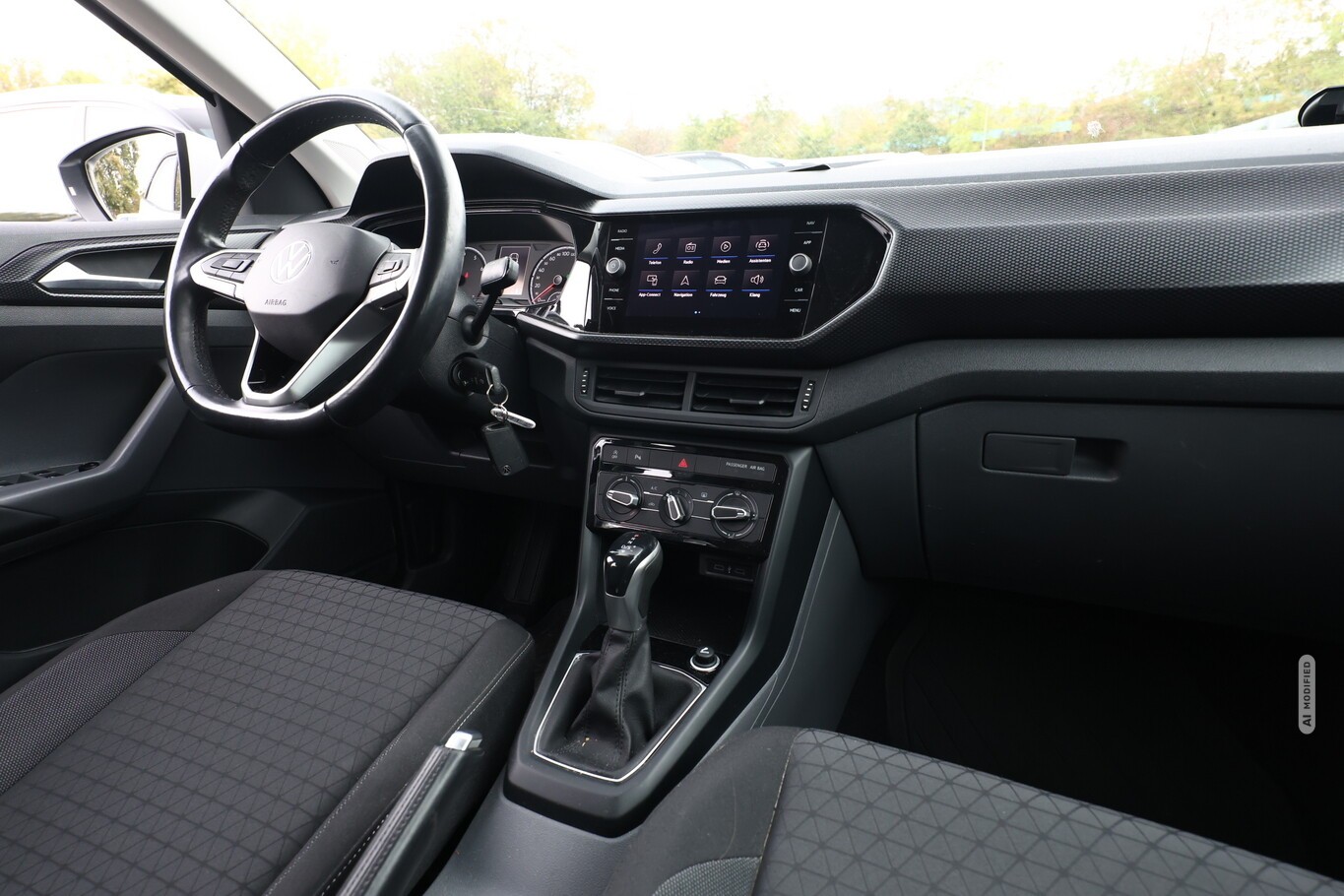 Volkswagen T-Cross 1.5 TSI 150 DSG Life Ready2D AppCo PDC