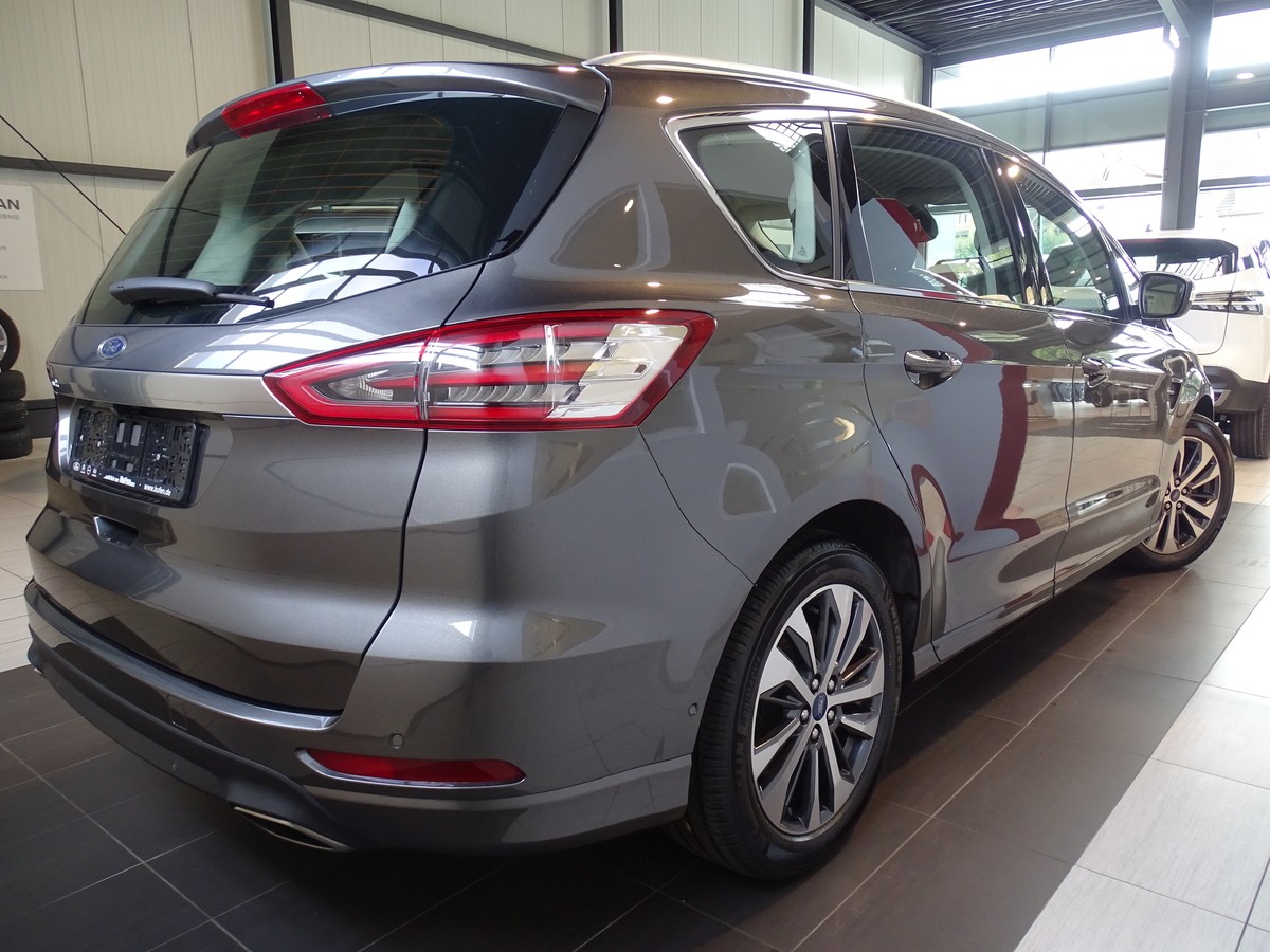 Ford S-Max 2.0 EcoBlue Titanium Automatik