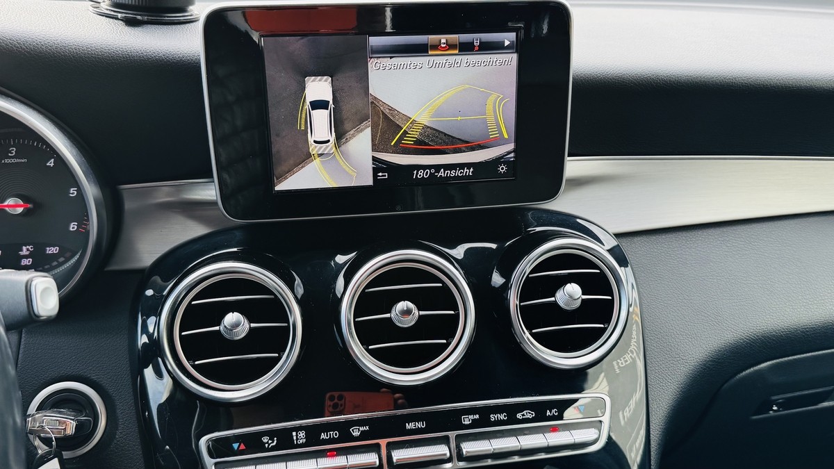 Mercedes-Benz GLC 220 d 2x AMG Line 4Matic TOTW NAVI 360 GRAD LED