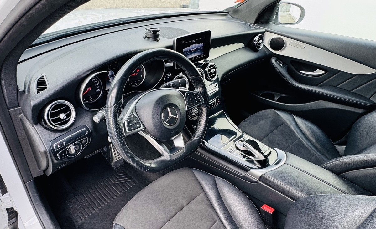 Mercedes-Benz GLC 220 d 2x AMG Line 4Matic TOTW NAVI 360 GRAD LED