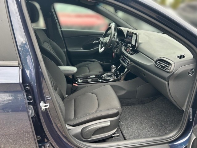 Hyundai i30 Advantage Navi Digitales Cockpit LED Apple CarPlay Android Auto Mehrzonenkli