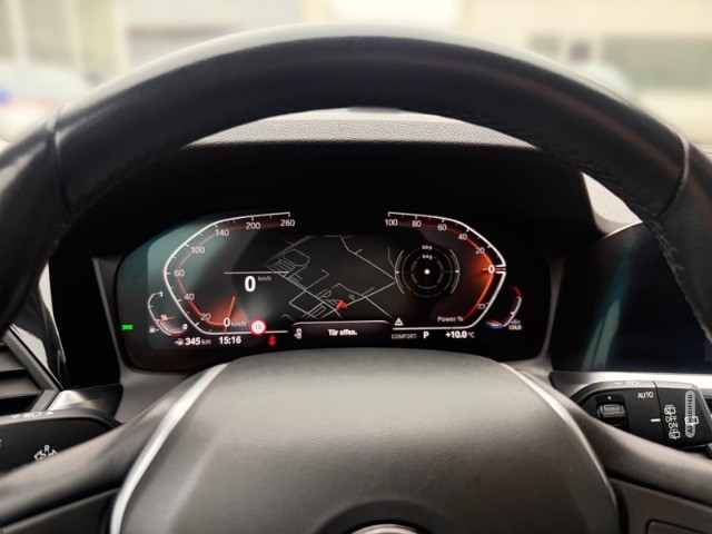 BMW 318 i Sport Line Touring +NAVI+KLIMA+PDC+UVM+