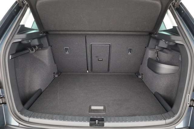 Skoda Karoq 1.5 TSI DSG Style, LED, Navi, Kamera, ACC, AppConn