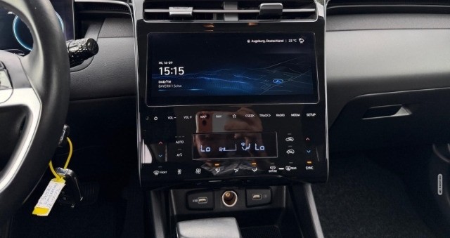 Hyundai Tucson Select 2WD 1.6 T-GDI 48V +KLIMA+NAVI+LED+UVM+