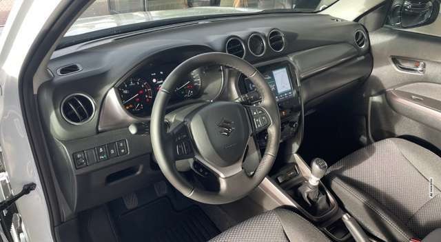 Suzuki Vitara 1.4 Comfort Facelift Navi LED Kamera ACC SitzHZG K
