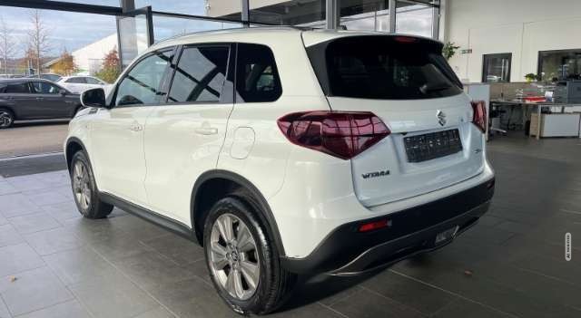 Suzuki Vitara 1.4 Comfort Facelift Navi LED Kamera ACC SitzHZG K