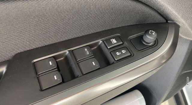 Suzuki Vitara 1.4 Comfort Facelift Navi LED Kamera ACC SitzHZG K