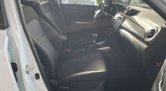 Suzuki Vitara 1.4 Comfort Facelift Navi LED Kamera ACC SitzHZG K