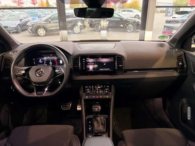 Skoda Karoq Sportline 4x4 AHK Pano Navi LED LenkradHZ Kurvenli