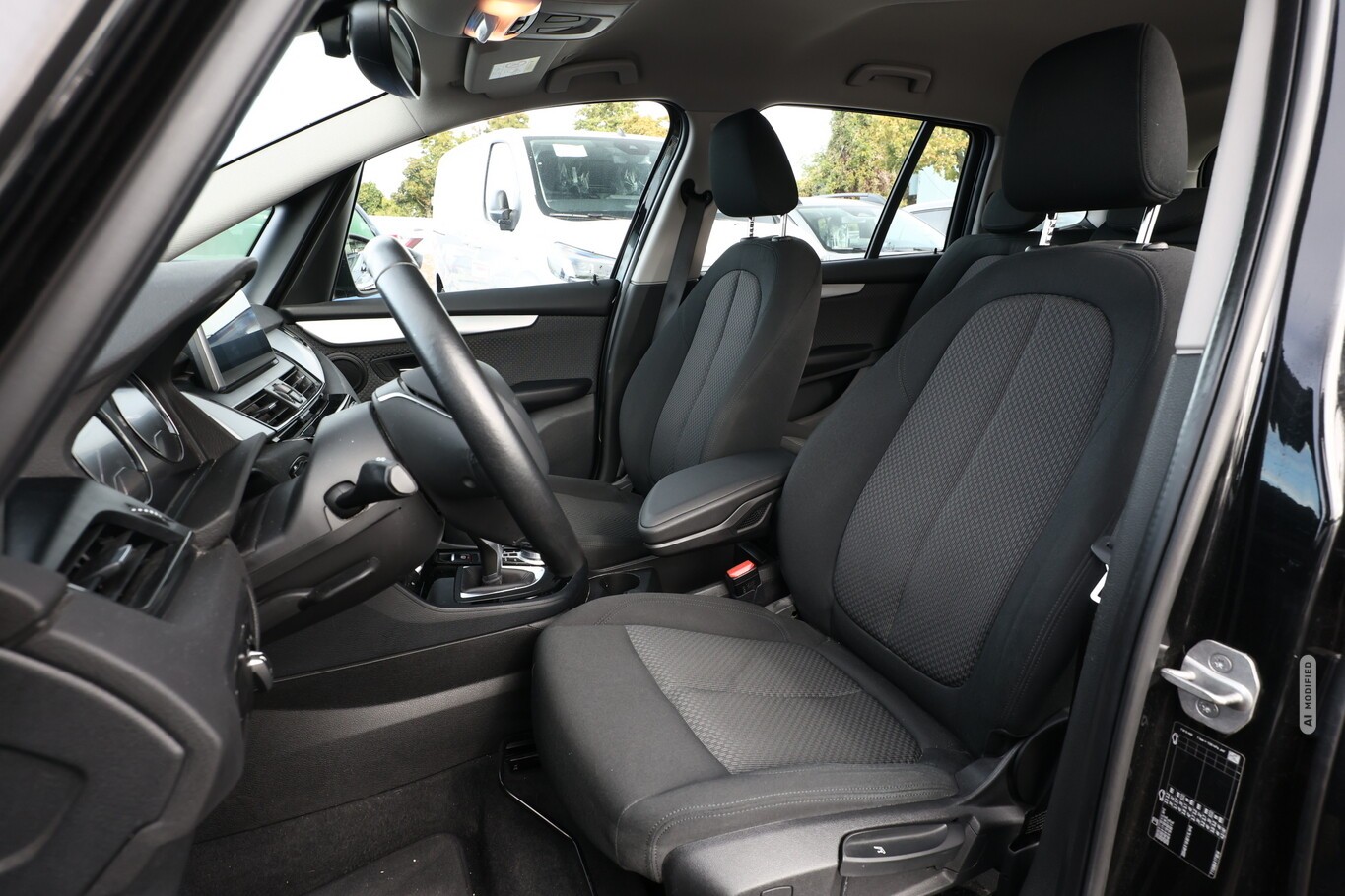 BMW 220 i Gran Tourer Advantage Nav PDC SHZ Kam LM17Z