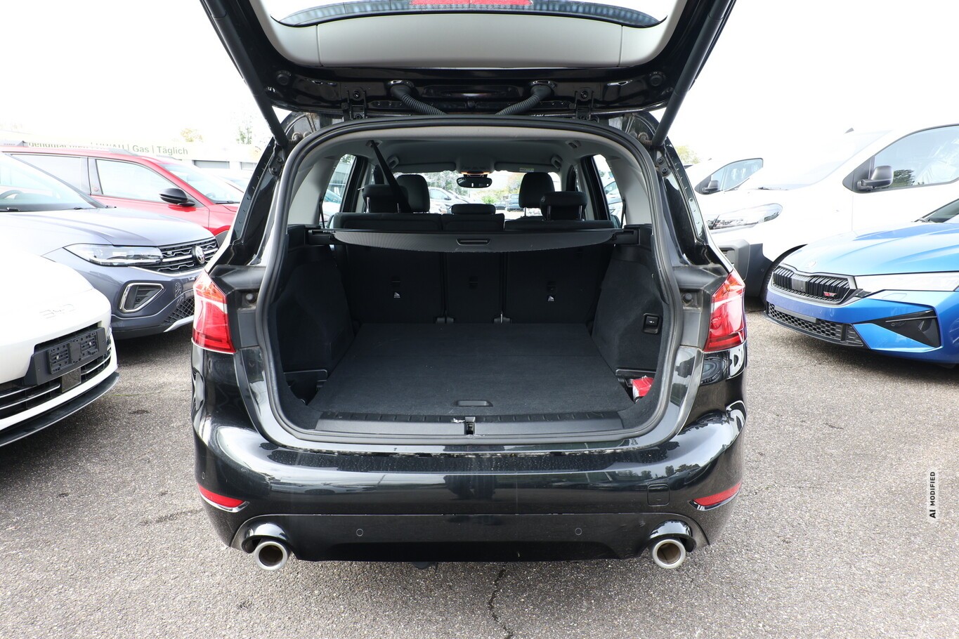 BMW 220 i Gran Tourer Advantage Nav PDC SHZ Kam LM17Z