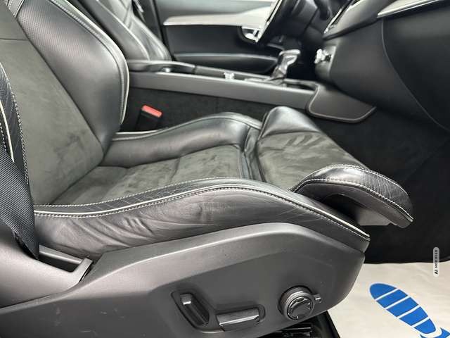 Volvo XC90 R Design AWD 