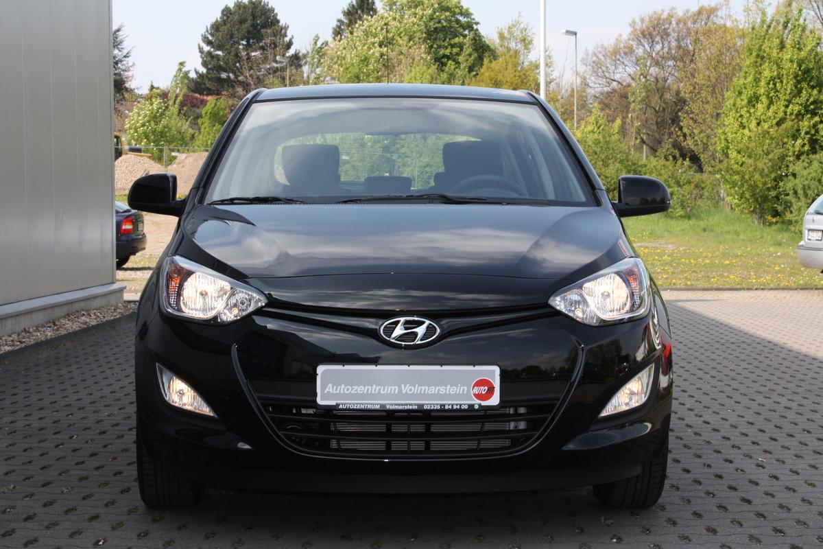 Hyundai I 1 4 Automatik Schiebedach Klimaautomatik Alufelgen Gebrauchtwagen Eu Neuwagen Jahreswagen Fahrzeughaus Lambeck